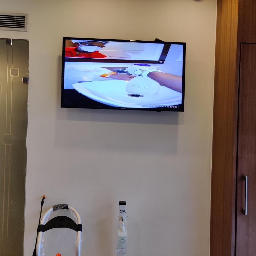 Hotel Meadows Váránaszi Kültér fotó